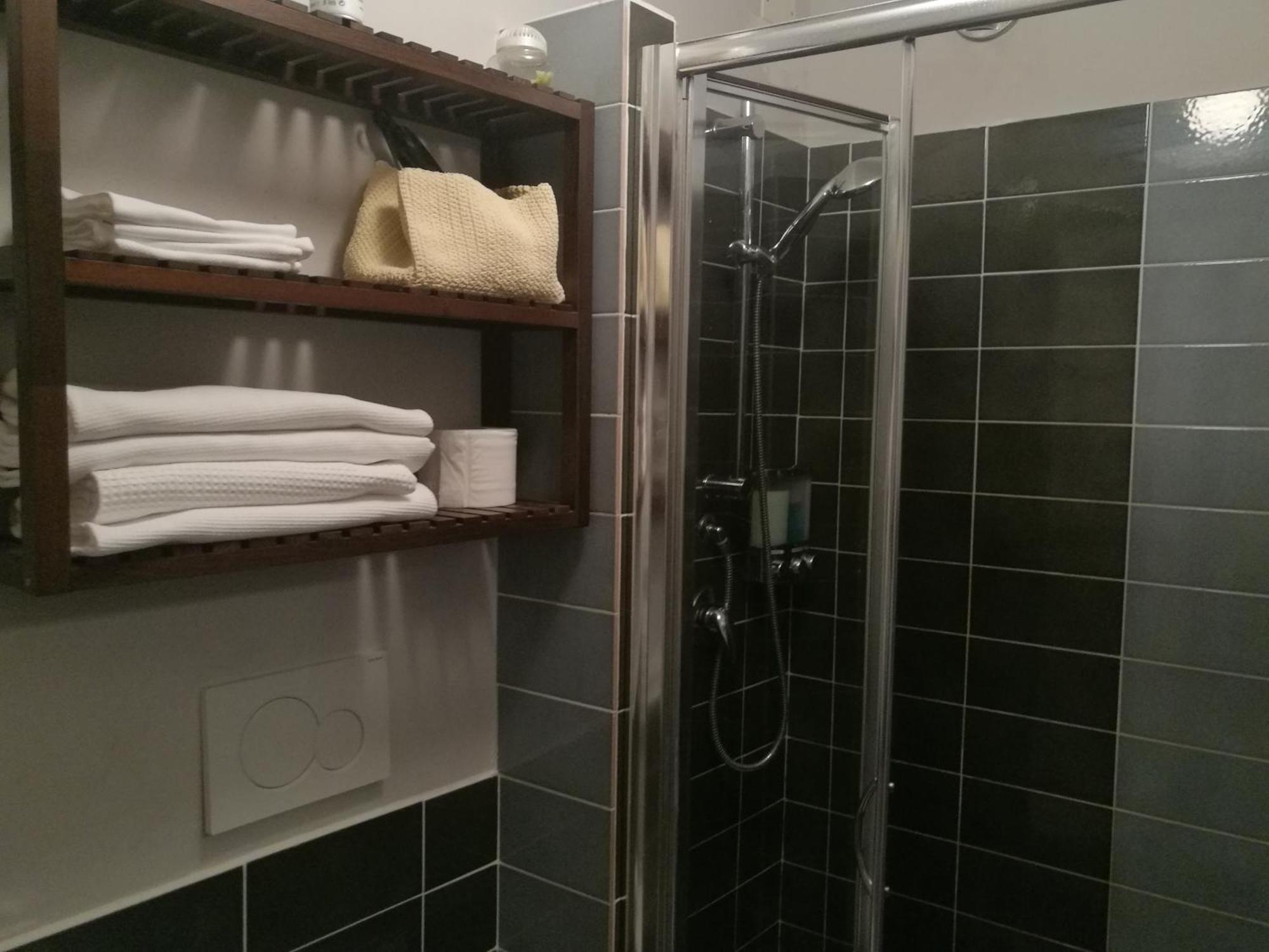 Legacy Bed and Breakfast Σουλμόνα Δωμάτιο φωτογραφία