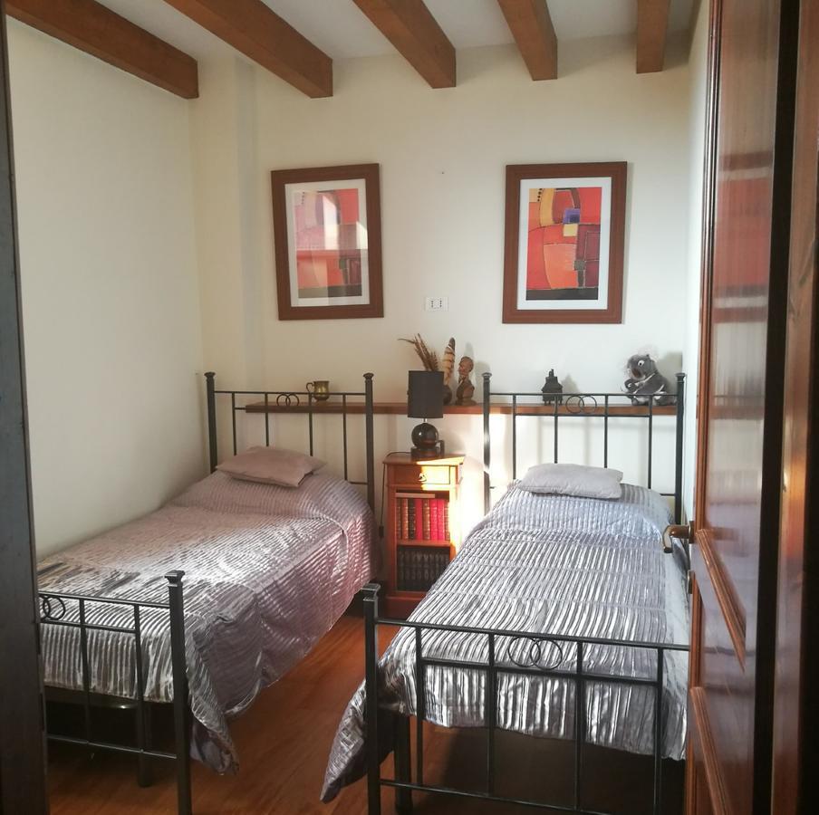Legacy Bed and Breakfast Σουλμόνα Εξωτερικό φωτογραφία